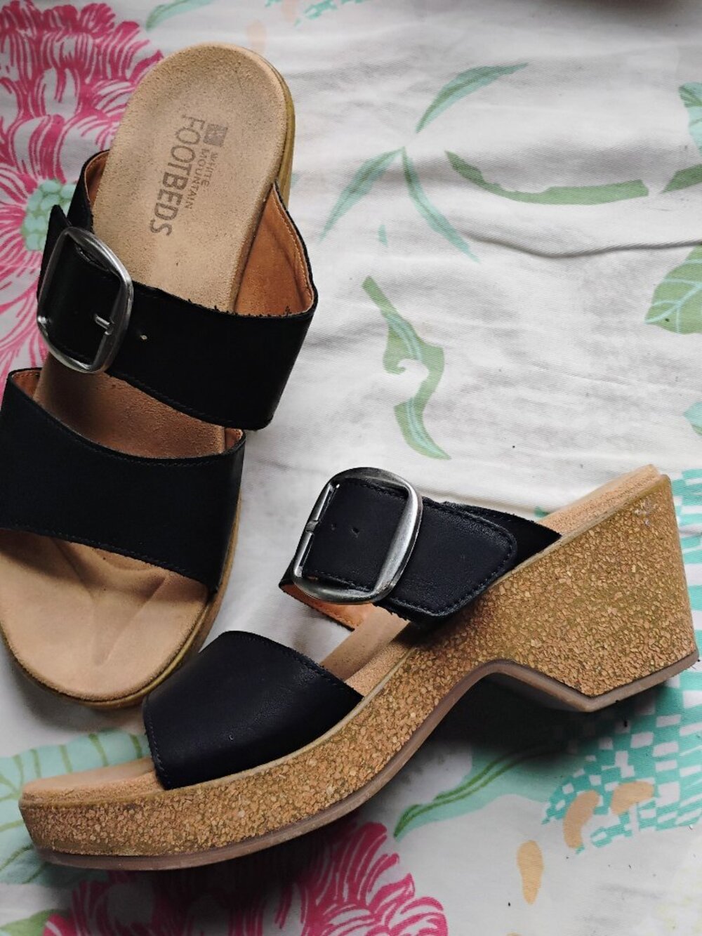 White Mountain 9 Black Cork Wedge Platform Sandals